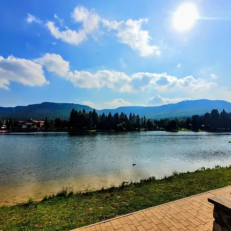 Nad Zalewem Przy Guzowatej *