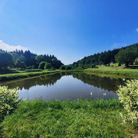 Nad Zalewem Przy Guzowatej *