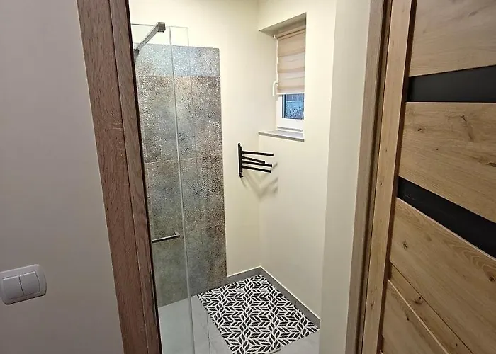 Nad Zalewem Przy Guzowatej